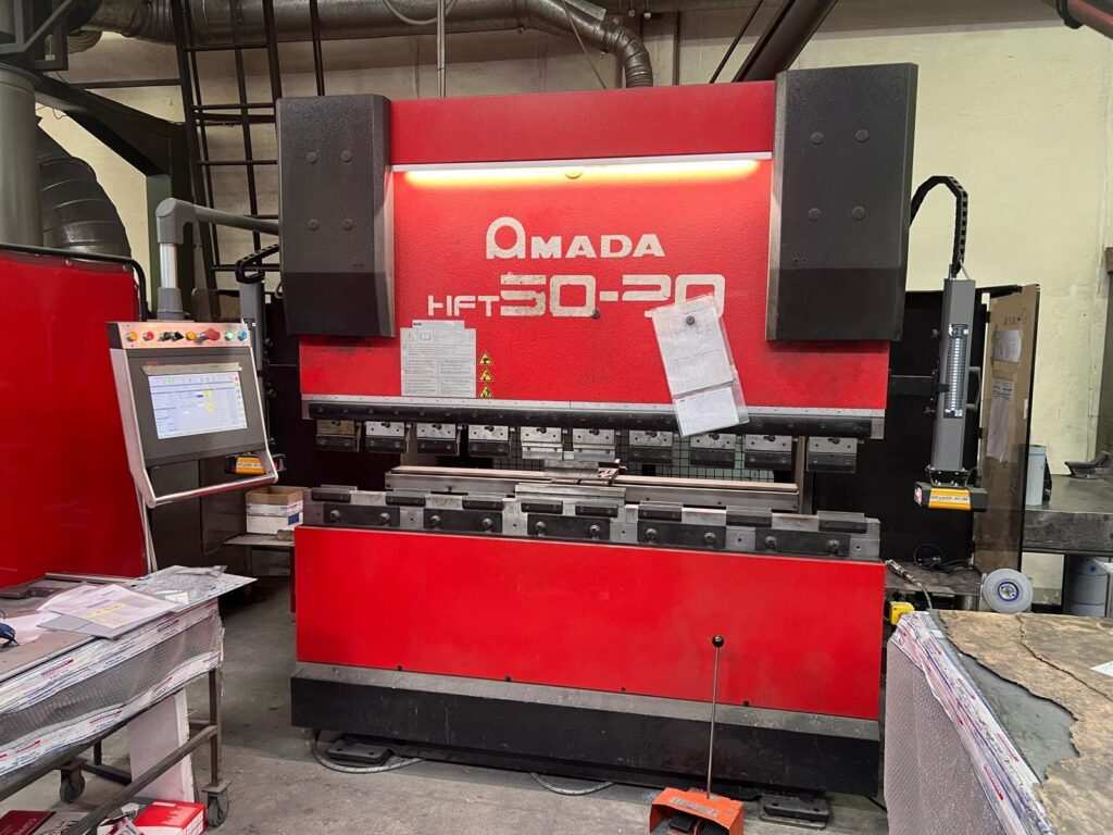 Pressa Piegatrice Idraulica Amada 2000×50 ton modello HFT 50-20