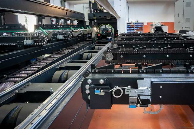 passo-passo Laser TUBO Caricatore automatico PASSO PASSO