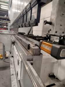 Pressa Piegatrice Idraulica Vimercati 6000×250 ton